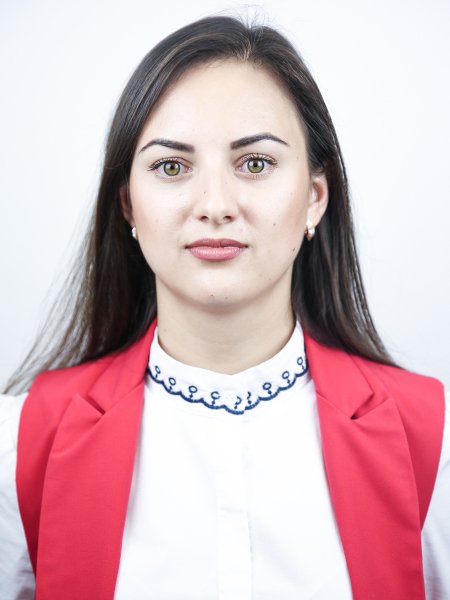 Олійник Мар'яна Юріївна