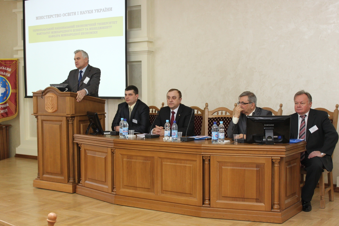 Підсумки міжнародної науково-практичної конференції студентів та молодих вчених “Міжнародна економіка у ХХІ столітті”