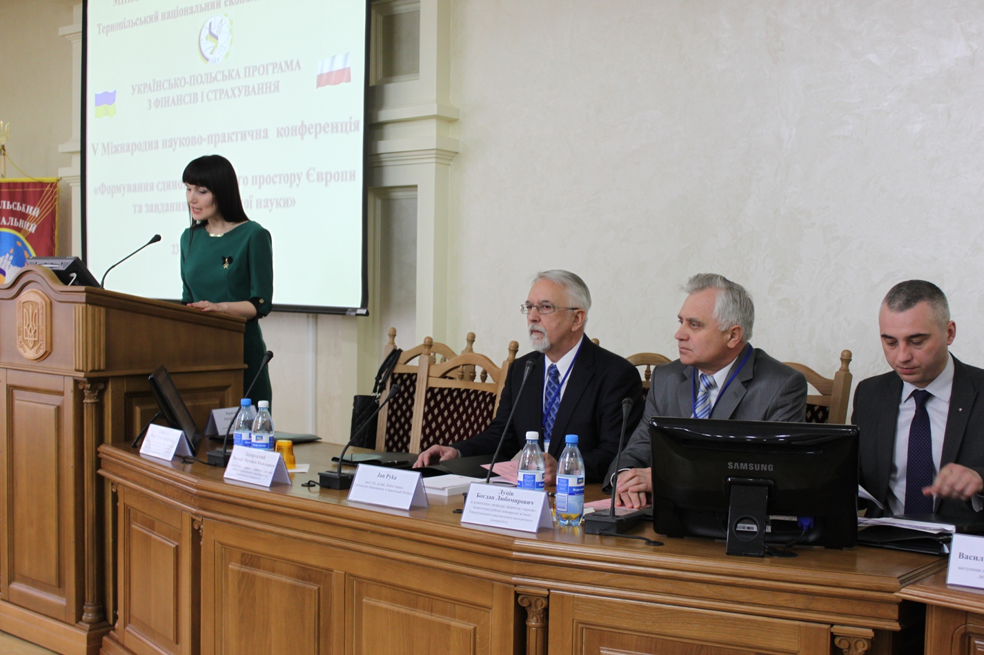 ПРЕДСТАВНИКИ КРАЩИХ НАУКОВИХ ШКІЛ УКРАЇНИ ТА ЗАРУБІЖНИХ ПАРТНЕРІВ ЗІБРАЛИСЯ У ТНЕУ ЗАДЛЯ ФОРМУВАННЯ ЄДИНОГО НАУКОВОГО ПРОСТОРУ ЄВРОПИ І ЗАВДАНЬ ЕКОНОМІЧНОЇ НАУКИ