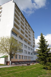 Поселення випускників 2003 року