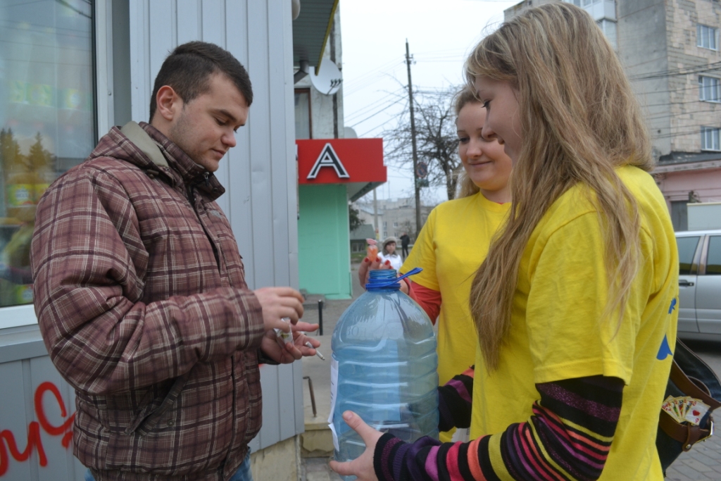 Акція «Цукерка за цигарку»