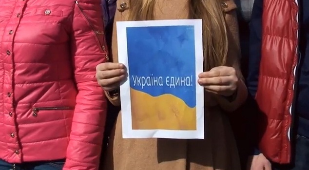 Акцiя за мир "Бути собою - стати собою" в ТНЕУ