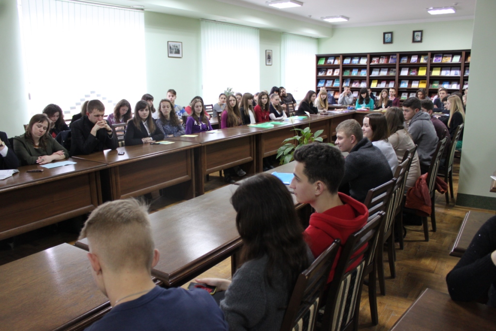 Круглий стіл «Фінанси та податки в житті старшокласника»