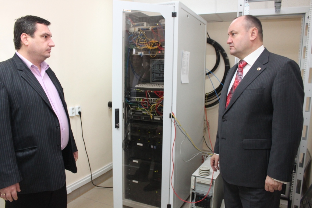 Ректор ТНЕУ відвідав Центр інформаційних технологій