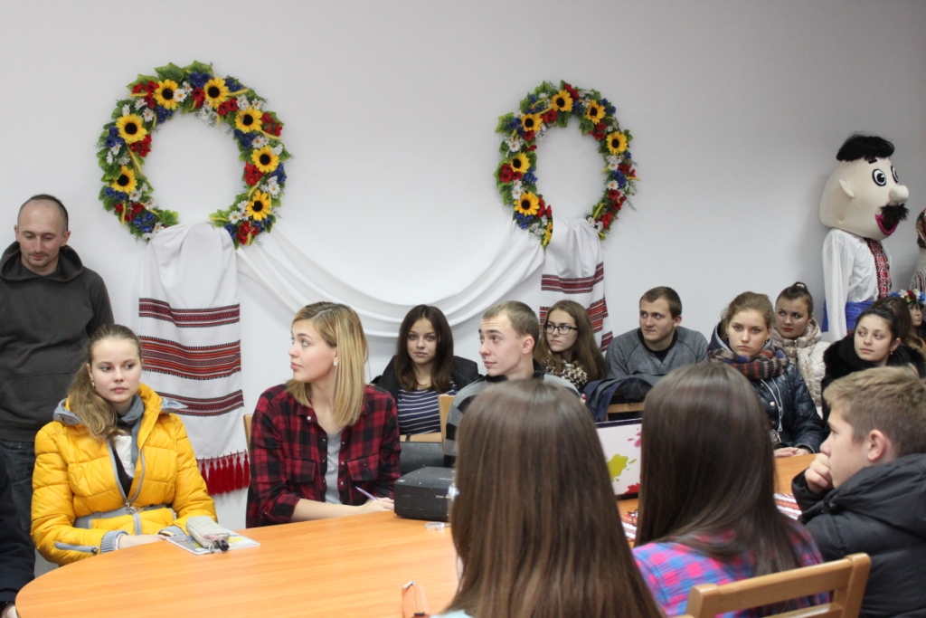 Зустріч студентів ТНЕУ із представниками громадських молодіжних організацій