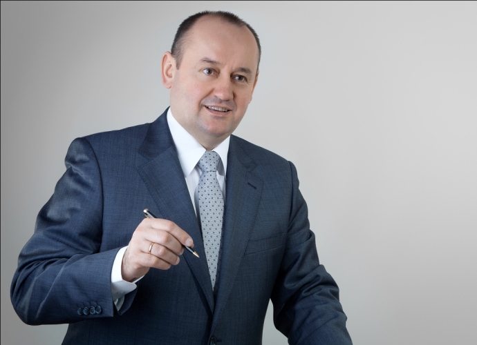 Ректор ТНЕУ прозвітував про проведену роботу перед трудовим колективом університету