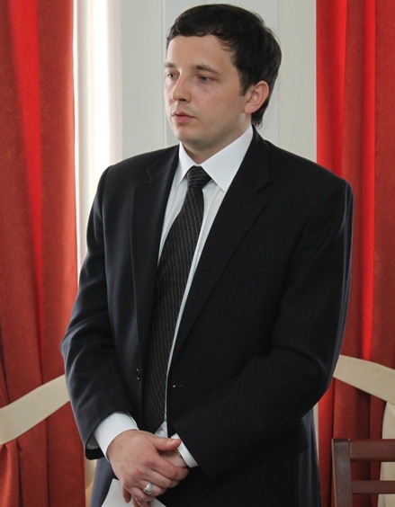 Вітаємо з успішним захистом дисертації!