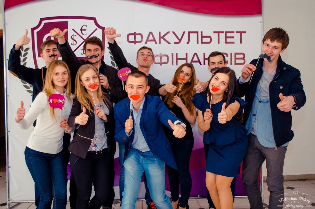 Фінансисти відсвяткували свій День народження!
