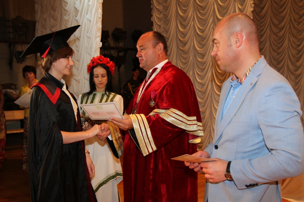 Святкова імпреза «Благословення Вам, випускники!»