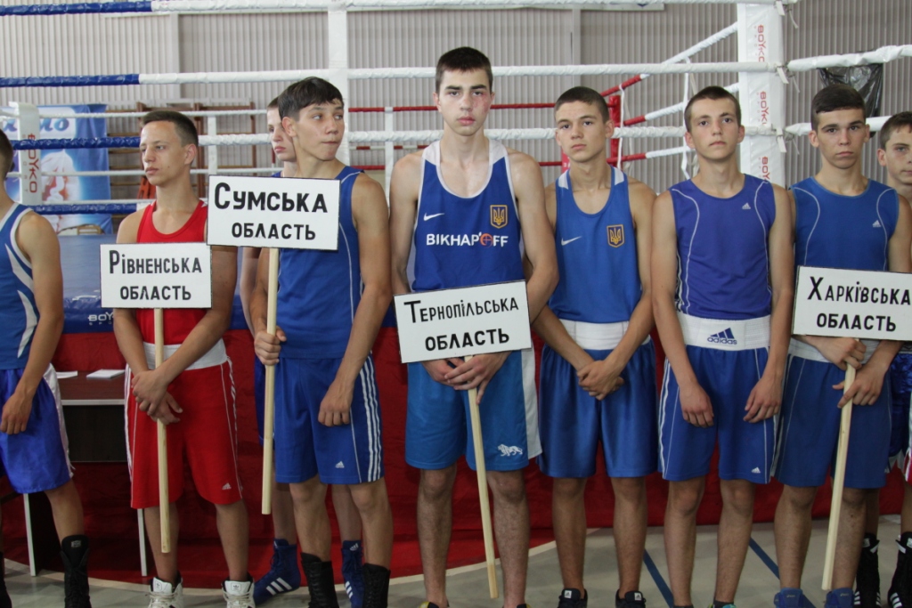 У ТНЕУ відбулося відкриття Чемпіонату України з боксу серед юніорів