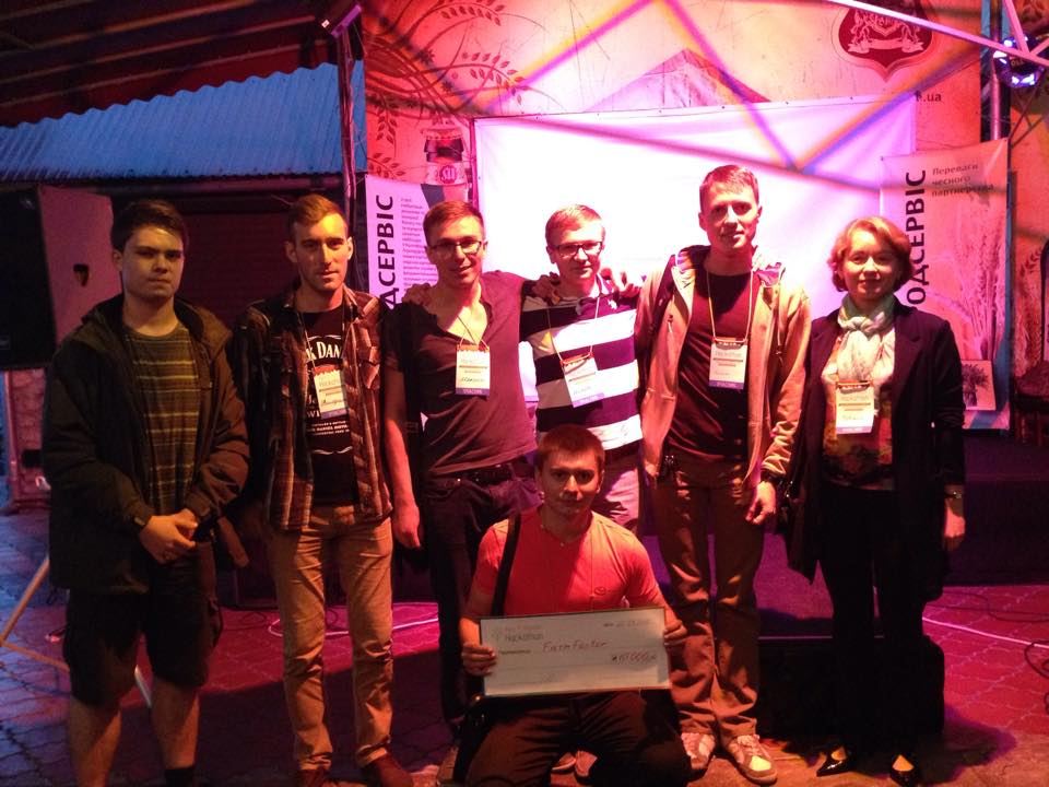 Студенти та працівники ТНЕУ вибороли перше місце у Agro IT Booster Hackathon