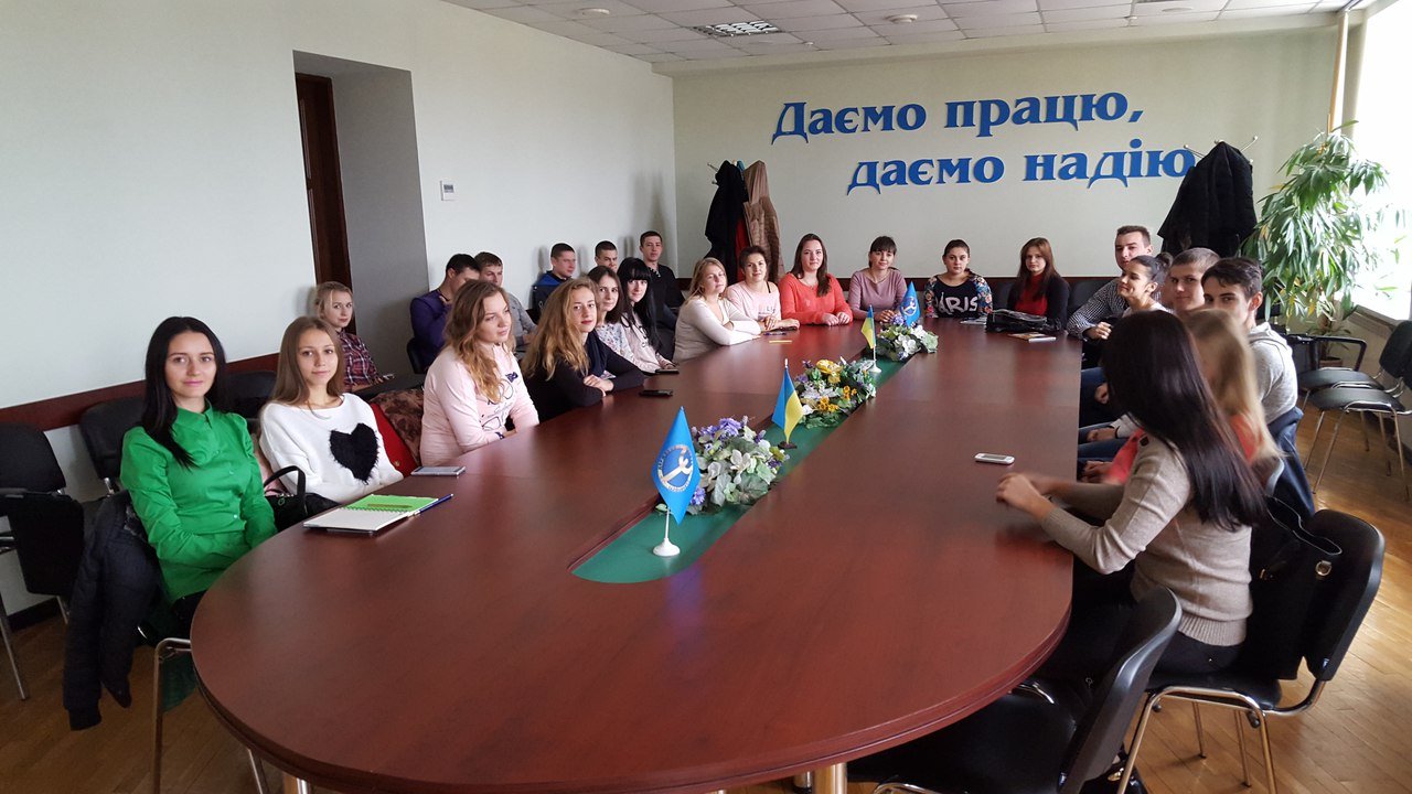 Четвертокурсники факультету економіки та управління завітали у Будинок праці