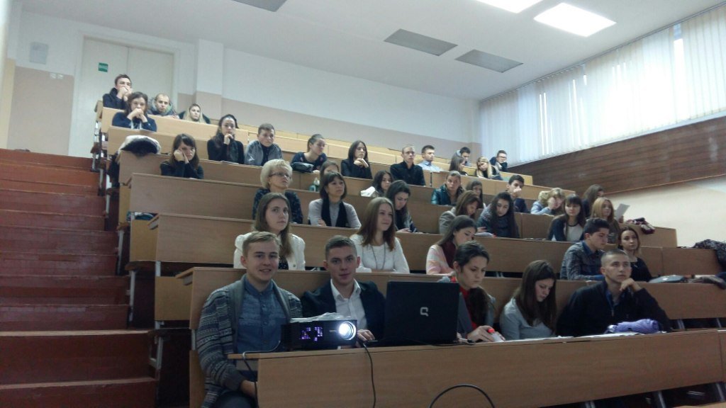 «Зарубіжний досвід управління фінансами: ризики та можливості для України»