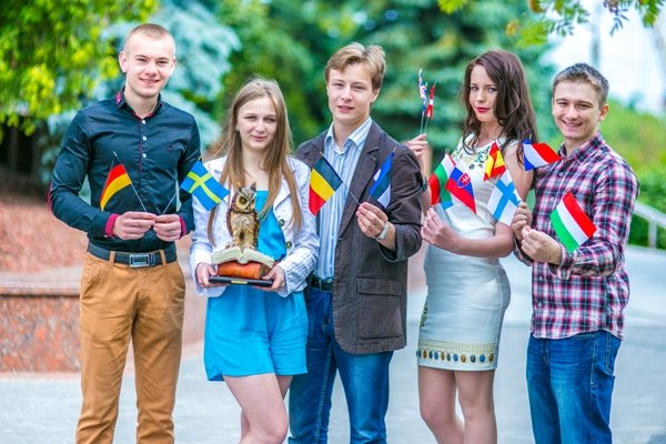 Запрошуємо на пробне тестування FCE