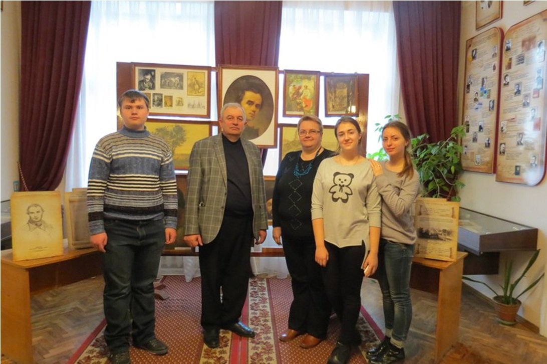 Студенти коледжу економіки, права та інформаційних технологій ТНЕУ відвідали бібліотеку-музей «Літературне Тернопілля»