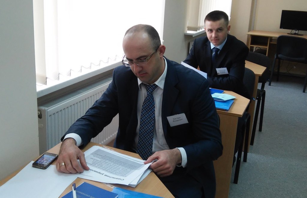 Перемога у конкурсі наукових робіт з Державного управління