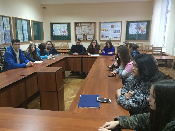 «Школа молодого банкіра»