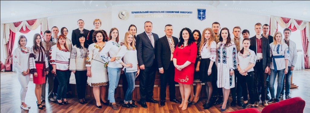 У ТНЕУ - День вишиванки