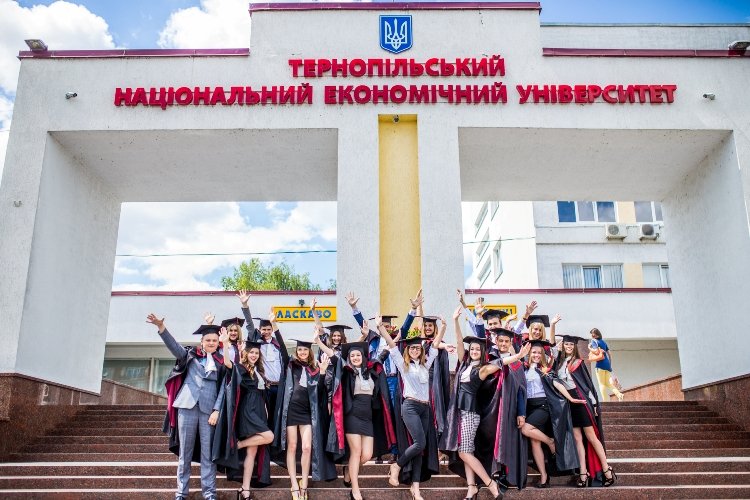 До уваги випускників коледжів ТНЕУ!