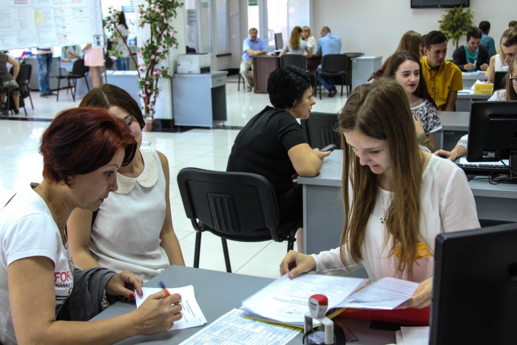 Стартувала вступна кампанія ТНЕУ