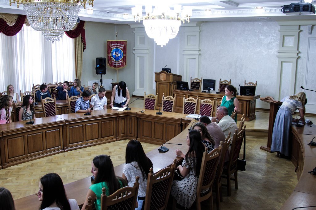 Вітаємо випускників коледжів ТНЕУ!