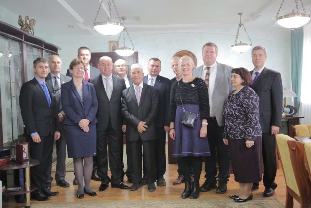Гості ТНЕУ щиро вітають вищий навчальний заклад з ювілеєм!