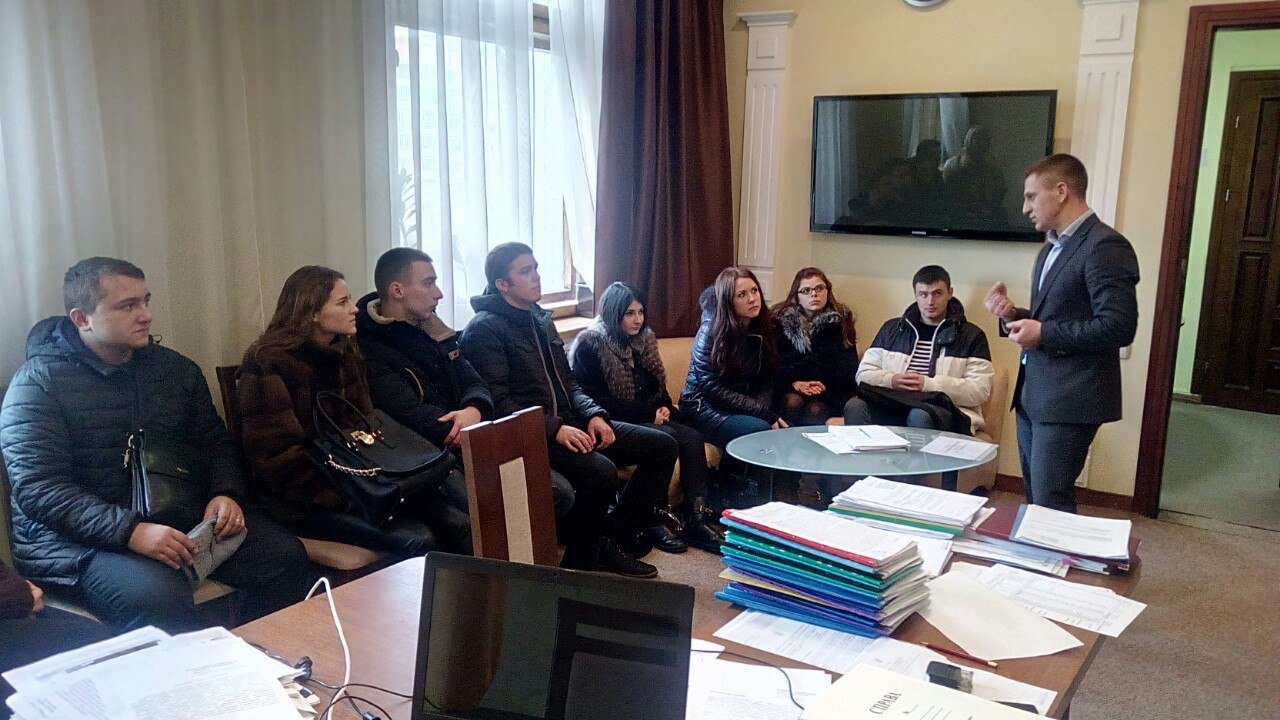 Студенти ЮФ ТНЕУ взяли участь у тренінгу в Головному управлінні держгеокадастру в Тернопільській області