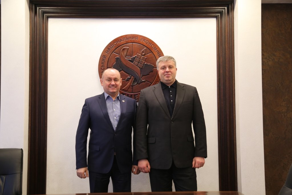 У ТНЕУ побував директор департаменту спеціалізованої підготовки та кінологічного забезпечення ДФС