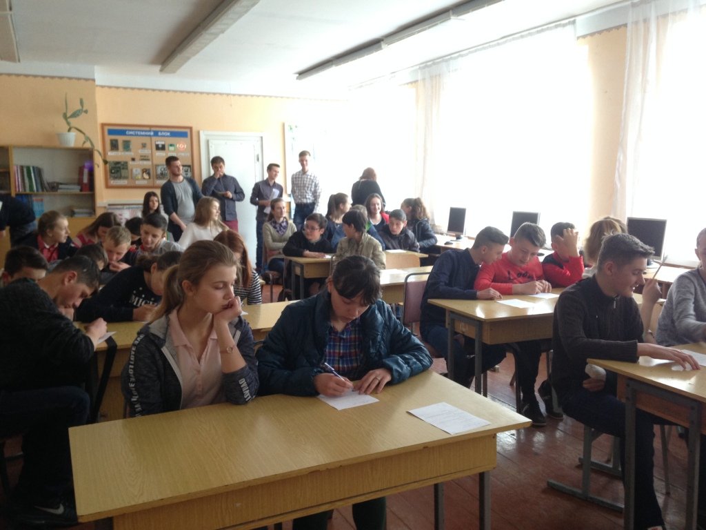 «Банківські менеджери» провели відкритий урок у Лозовецькій ЗОШ