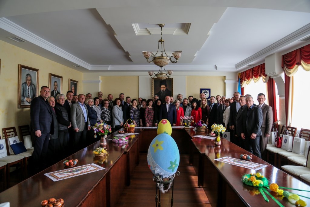 Великодній настрій у ТНЕУ