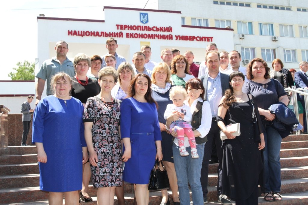 У Тернопільському національному економічному університеті відбулася зустріч з випускниками 1992 і 1997 років