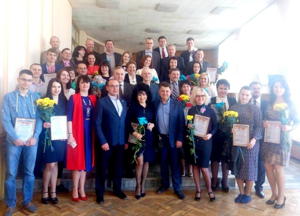 Працівників ТНЕУ відзначили спільними грамотами Тернопільської ОДА та Тернопільської обласної ради