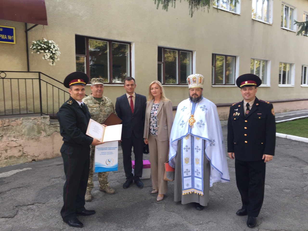 Вітання для військовослужбовців в/ч 3002