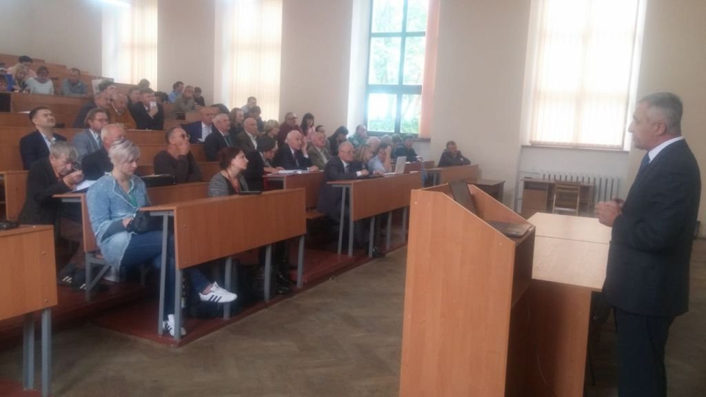 Науковці факультету комп'ютерних інформаційних технологій ТНЕУ взяли участь у конференції CSIT’2017