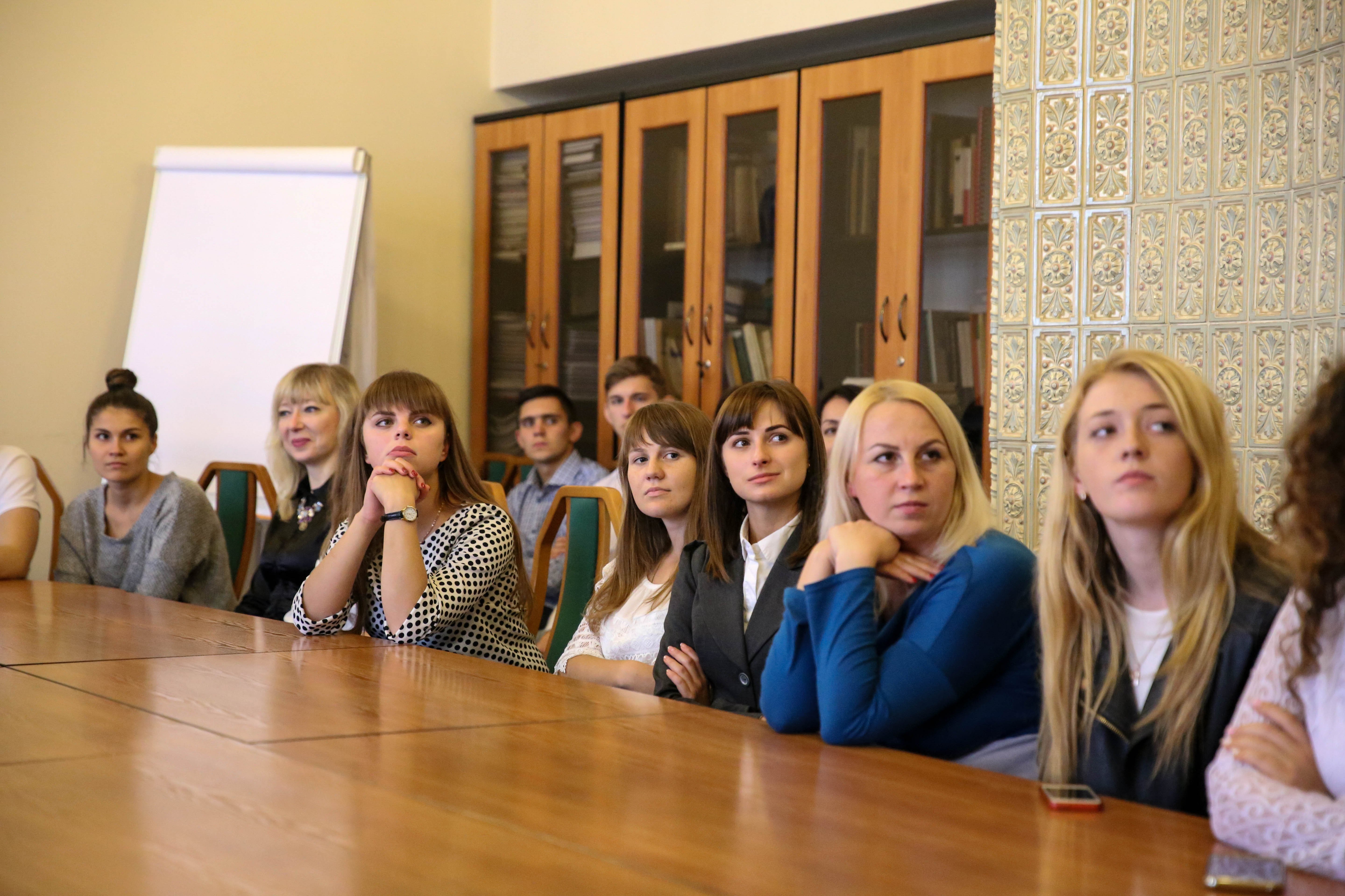 «Між правом та економікою. Польський та український досвід трансформації»