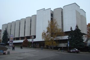 Тернопільський обласний краєзнавчий музей запрошує ознайомитися з виставкою «Манливі чари минулого…»