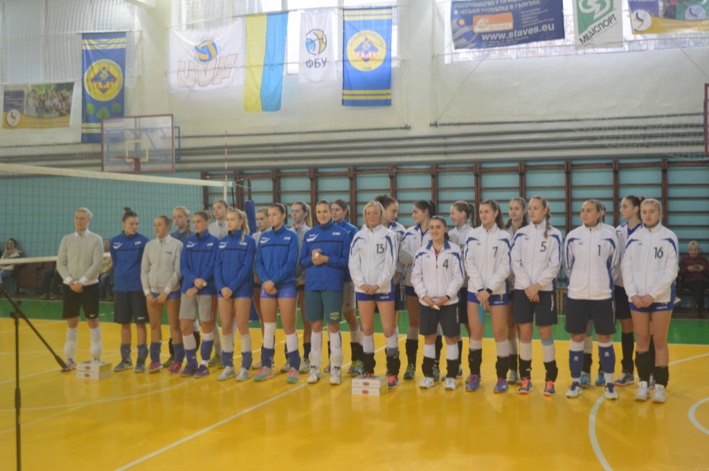 Відбувся перший тур Чемпіонату України серед жіночих команд Суперліги