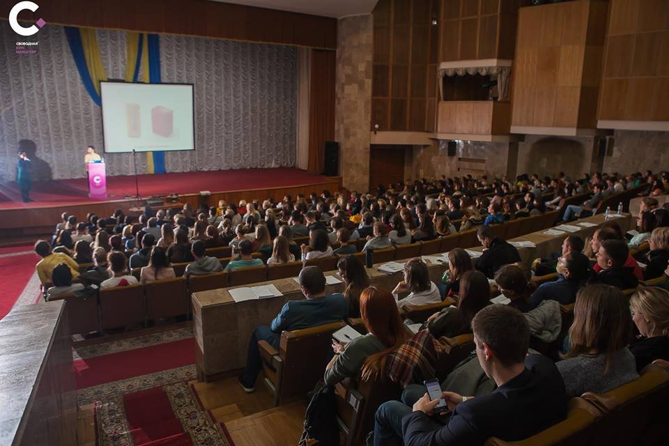 Серед 772 маркетологів з усієї України – представники з ТНЕУ
