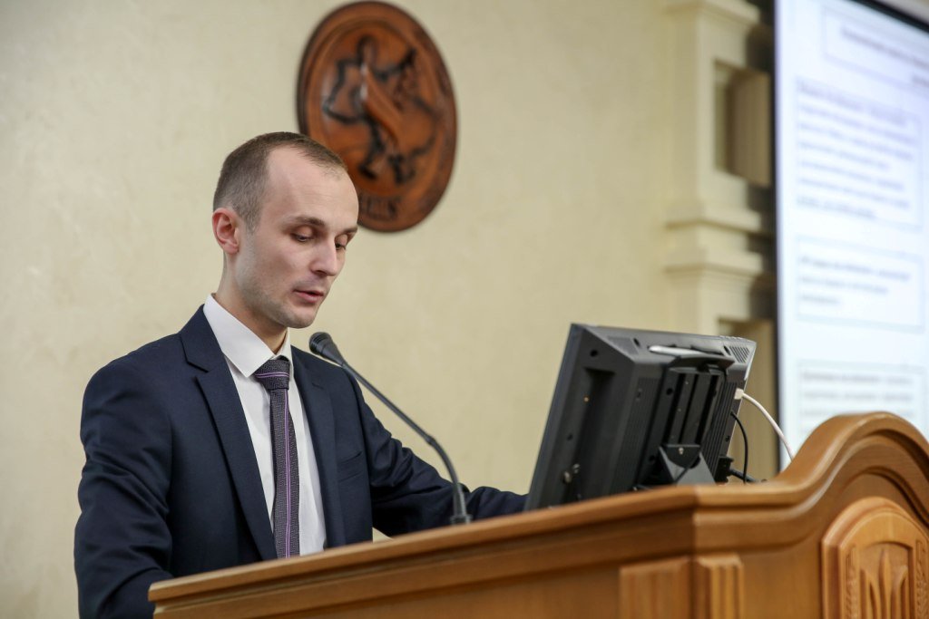 Вітаємо з успішним захистом кандидатської дисертації Шевчука Антона Михайловича