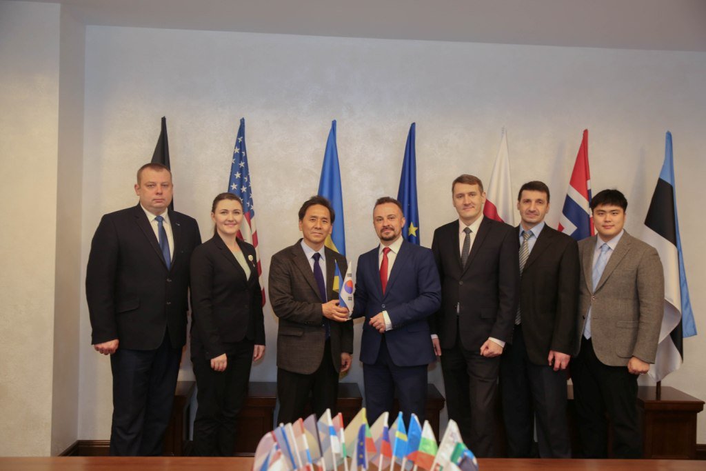 ТНЕУ зміцнює міжнародну співпрацю з Республікою Корея