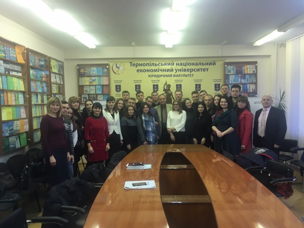 «Інтелектуальна власність крізь призму евристики»