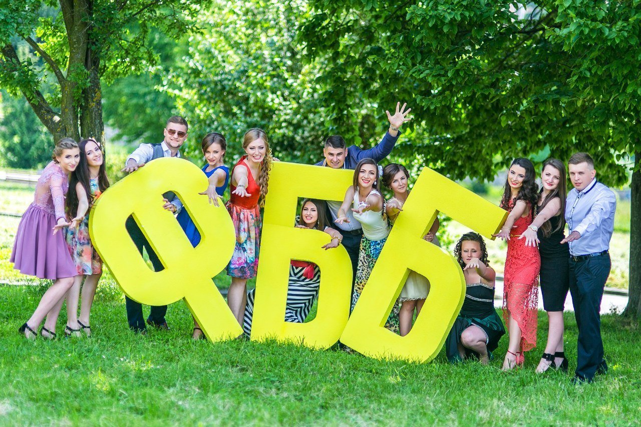 Запрошуємо випускників ФББ на вручення дипломів магістра!
