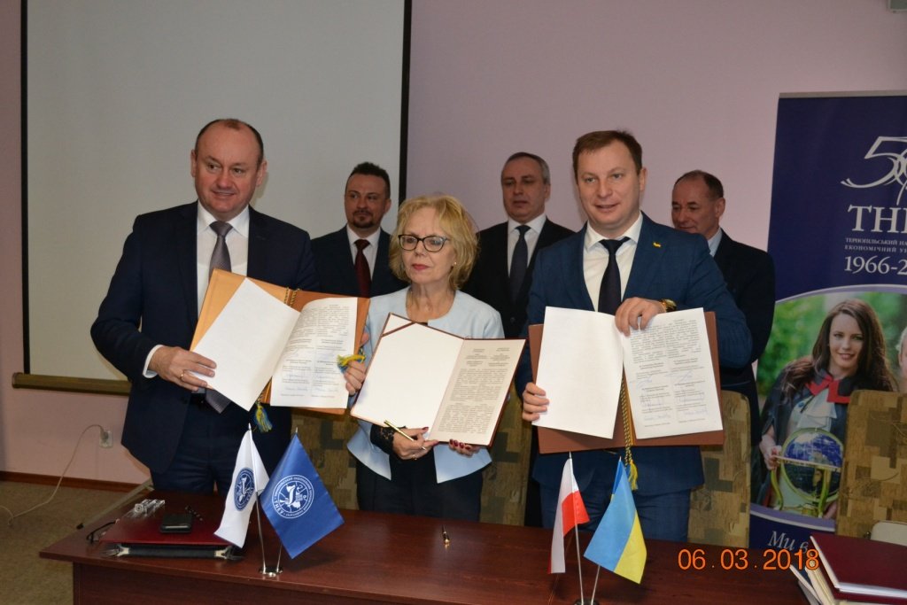 У Республіці Польща відкрито Міжнародний центр освіти та розвитку ТНЕУ й Інституту європейської інтеграції