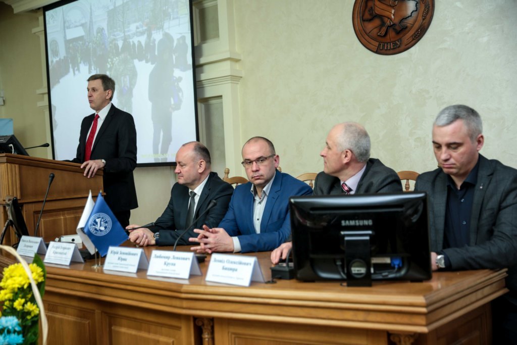 Презентація книги Миколи Лазаровича «Російсько-українська війна (2014-2017 роки): короткий нарис»