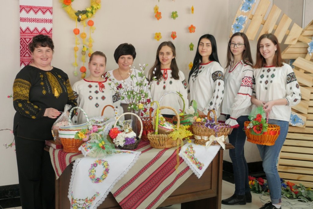 Майстер-клас із оздоблення великоднього кошика