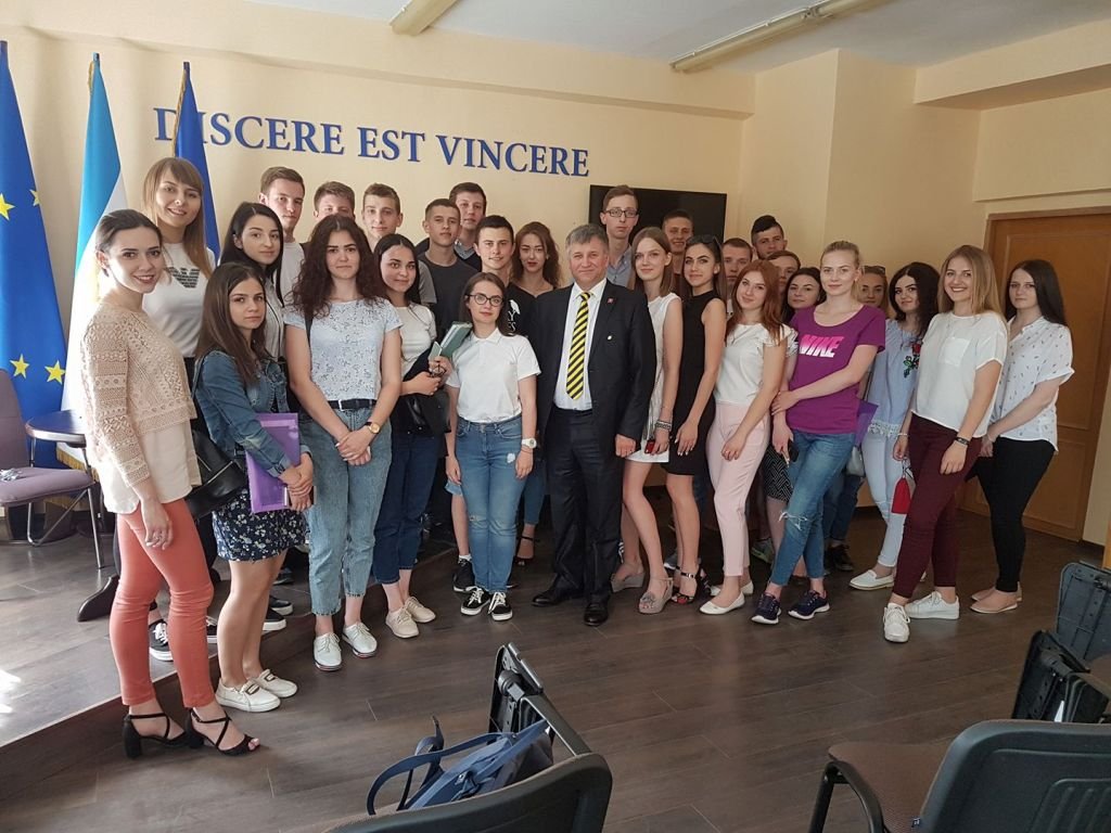 Гість на ЮФ – Йозеф Жатко – генерал Служби охорони Президента Словаччини у відставці, очільник словацького відділення Асоціації антитерору ЄС