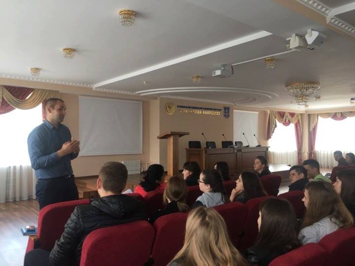 Зустріч студентів юридичного факультету із начальником сектору психологічного забезпечення УКЗ Козюком Михайлом Стефановичем