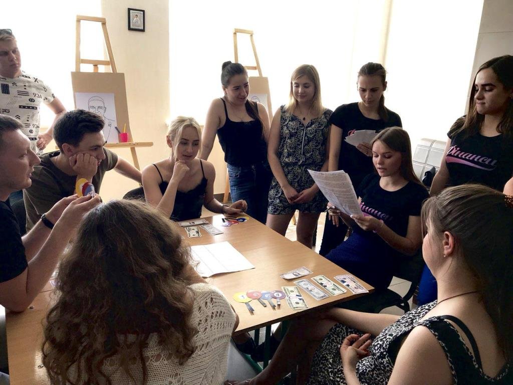 Студенти-фінансисти розпочали відзначати День факультету