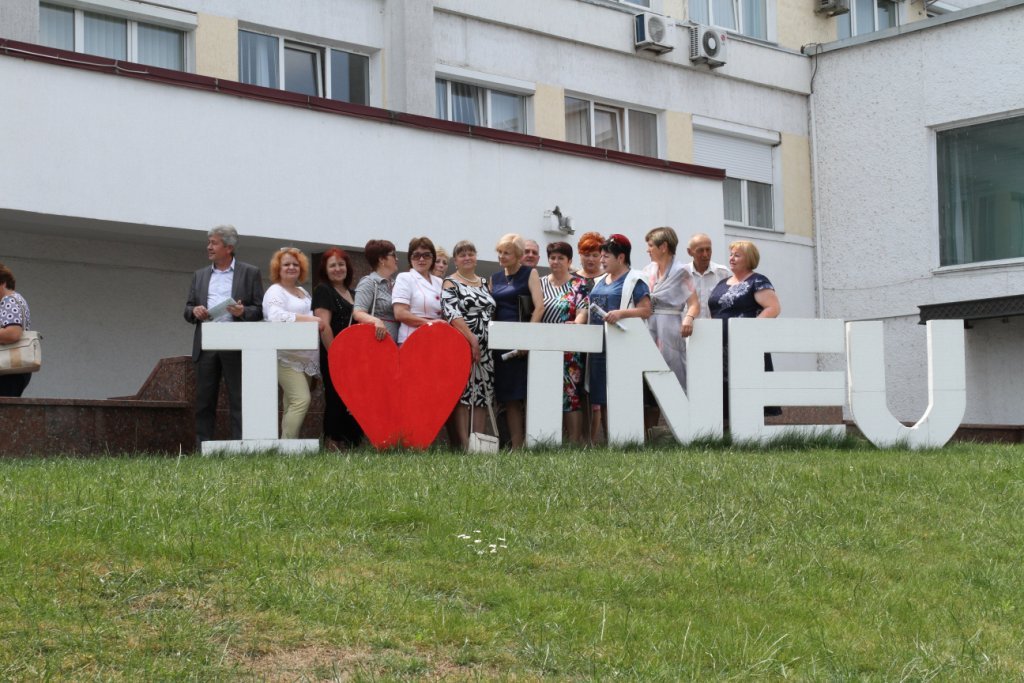 У Тернопільському національному економічному університеті відбулися ювілейні зустрічі з випускниками