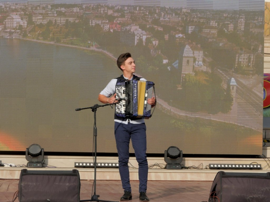 Різнобарв’я мистецьких талантів у ТНЕУ